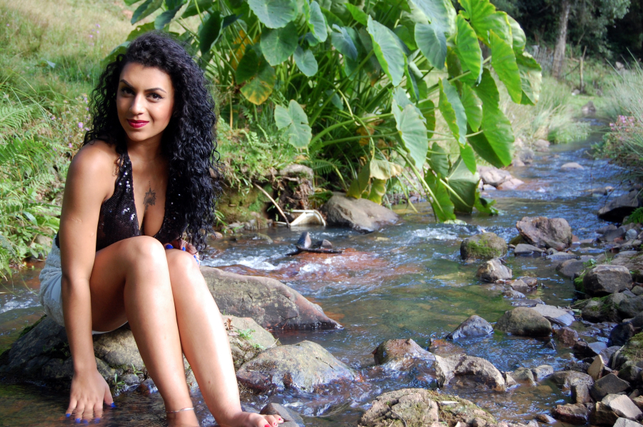 Jennifer Pontes, tempos de paz e amor