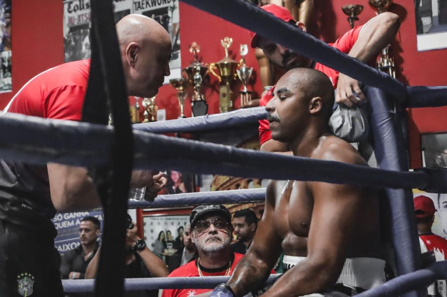 Boxe cresce no Brasil com investimentos na profissionalização de atletas